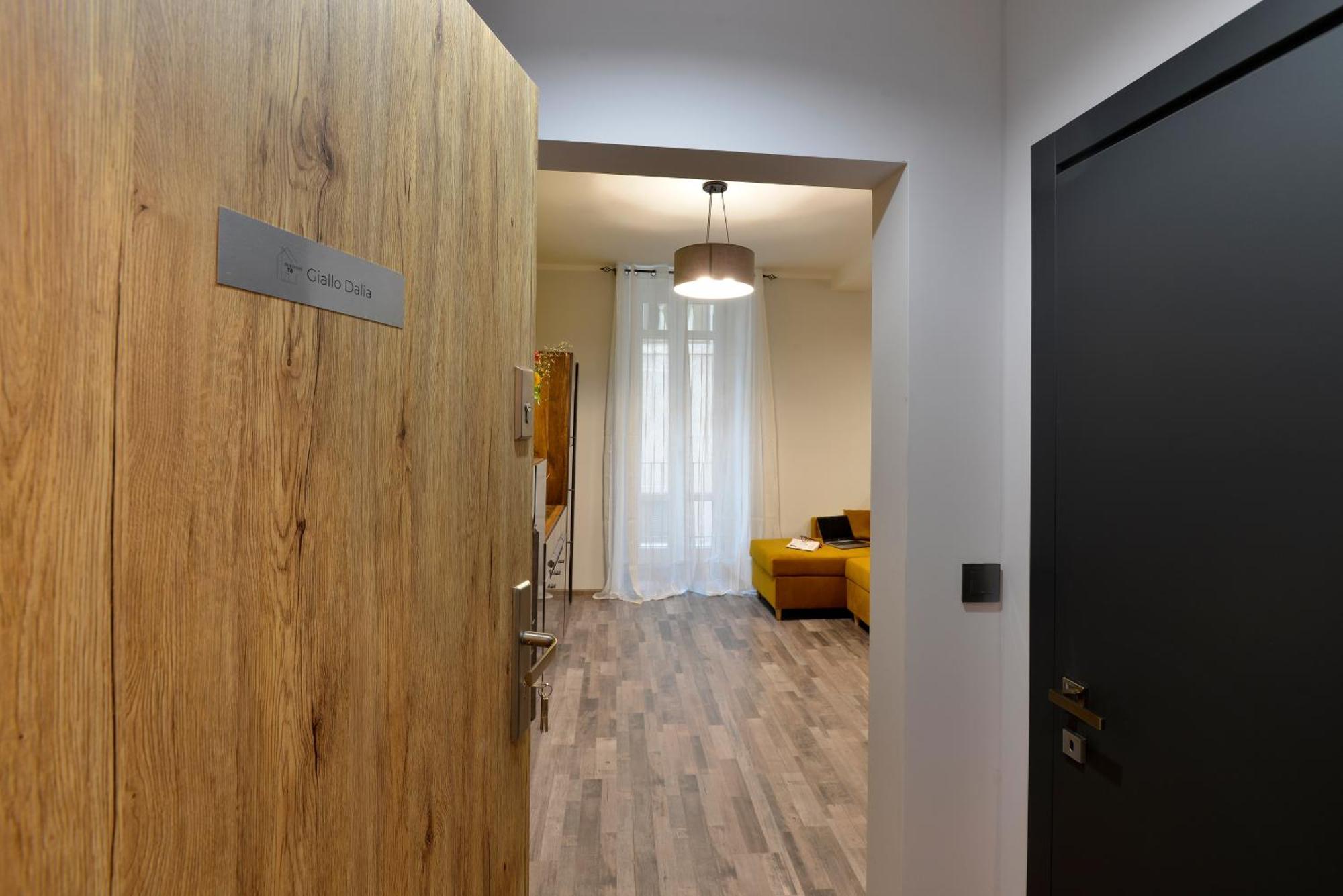 Giallo Dalia By Maison 73 Apartment